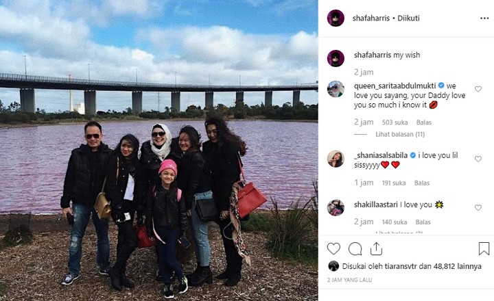 Shafa Harris Pamer Foto Keluarga