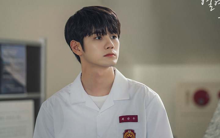 Akting Ong Sung Woo Banjir Kebanggaan, Kisahnya di Moment at Eighteen Malahan Bikin Sedih Akting Ong Sung Woo Banjir Kebanggaan, Kisahnya di Moment at Eighteen Malahan Bikin Sedih