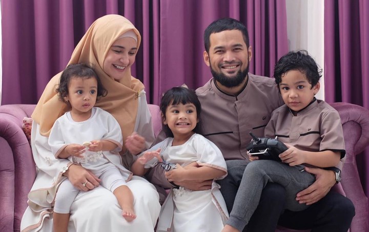 Putranya Kalah Lomba, Cara Teuku Wisnu dan Shireen Sungkar Beri Semangat Adam Banjir Pujian