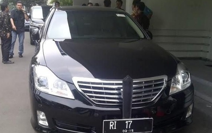 PSI-PKS Kompak Kritik Rencana Menteri Jokowi Ganti Mobil Dinas