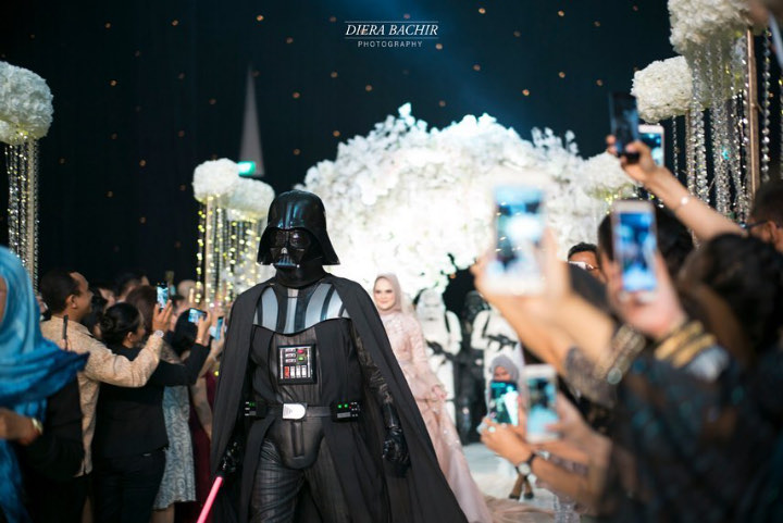 Cut Meyriska Beri Kejutan di Malam Resepsi, Hadirkan Tokoh 'Star Wars'