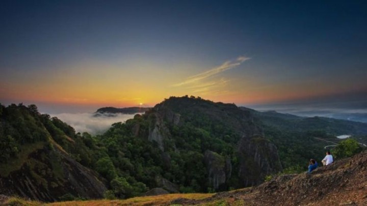 Gunung Nglanggeran di Yogyakarta Sangat Cocok untuk Pendaki Pemula
