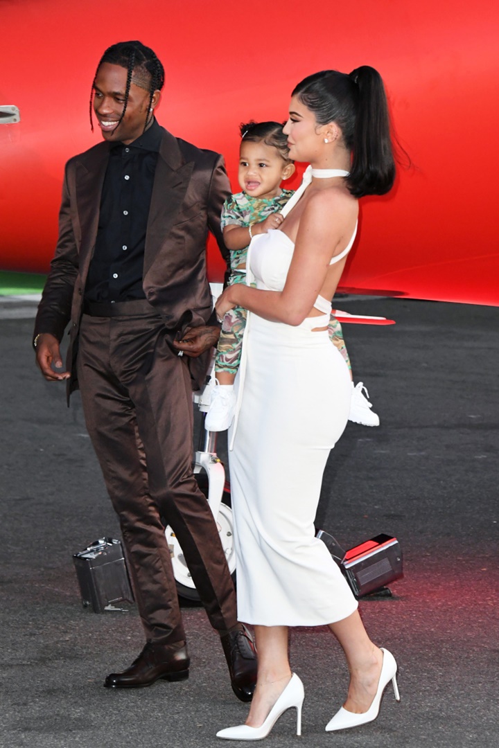 Kylie Jenner dan Travis Scott Ajak Sang Putri Debut di Red Carpet, Dijamin Bikin Gemas