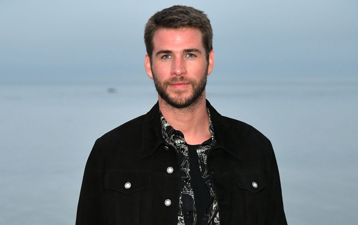 Postingan Perdana Liam Hemsworth Usai Gugat Cerai Miley Cyrus