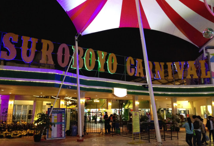 Suroboyo Carnival Park, Taman Bermain Malam Hari yang Cocok Untuk Orang Dewasa dan Anak-Anak