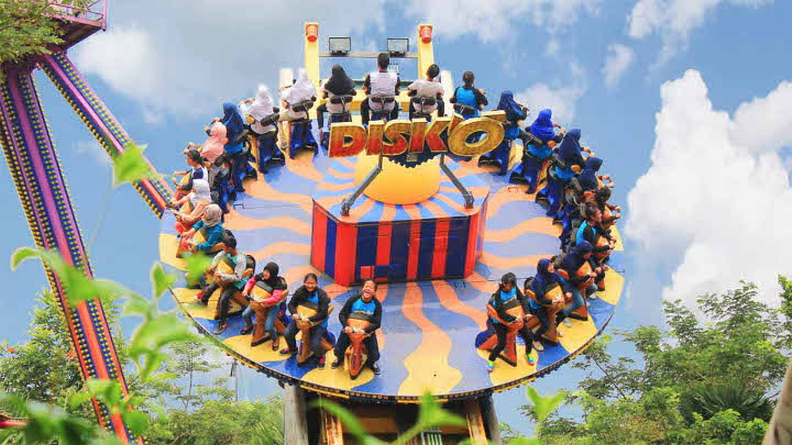 Bosan dengan Taman Bermain yang Itu-Itu Saja? Kunjungi Jungle Land Sentul dan Temukan Bedanya