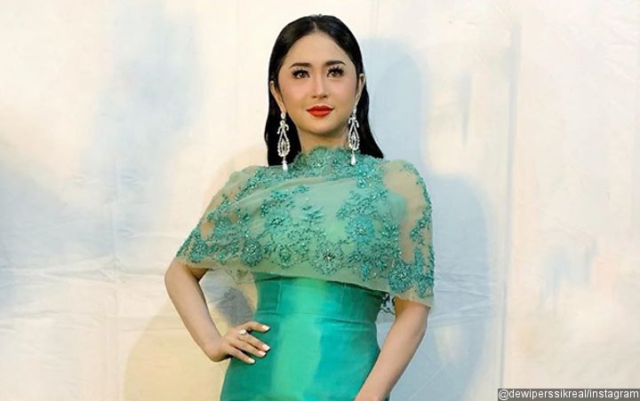 Dewi Persik Pernah Dikabarkan Operasi Selaput Dara, Kini Beberkan Fakta Sebenarnya 