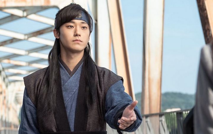 Ini Alasan Lee Do Hyun Jadi Kunang-Kunang Selama Ribuan Tahun di 'Hotel ...