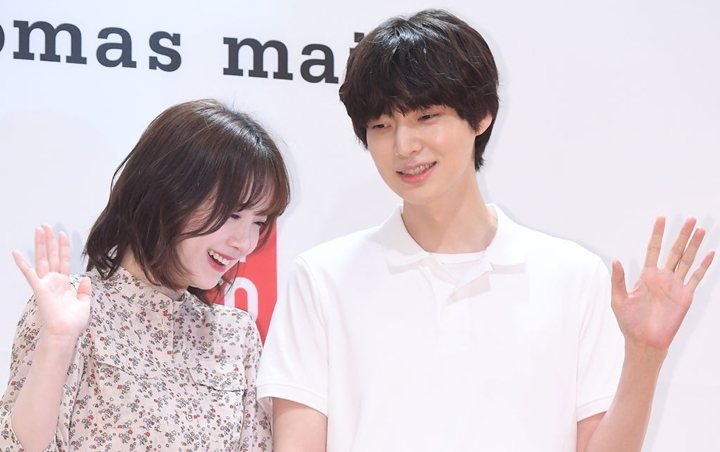 Dispatch Rilis Chat Mengejutkan, Ku Hye Sun Ungkap Ahn Jae Hyun Selingkuh dengan Aktris Lain