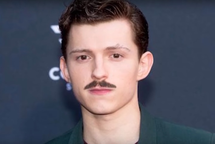 Tom Holland Berkumis