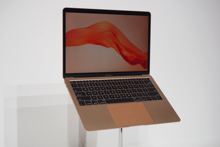 Macbook Diklaim Tidak Bisa Terkena Virus, Faktanya?