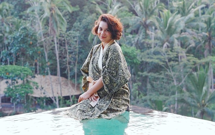 Irish Bella Terlihat Berhijab di Bandara Pasca Babymoon Di Bali, Sudah Mantap Hijrah?