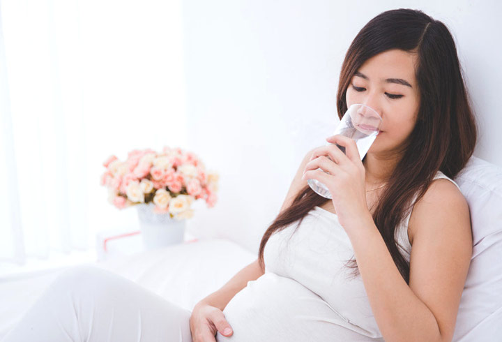 Minum Banyak Air Putih Agar Tubuh Terhindar Dari Dehidrasi