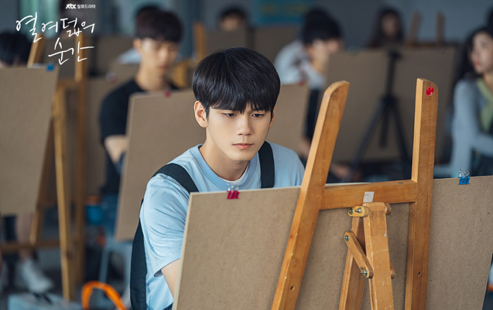 Drama Pertama, Ong Sung Woo Merasa Malu Sekaligus Bahagia Bintangi 'Moment at Eighteen'