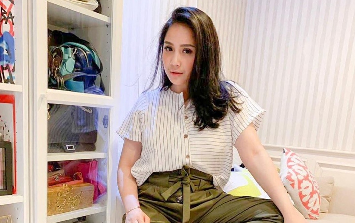 Pakai Jaket Pasaran, Akhirnya Ada Baju Nagita Slavina Yang Harganya Masuk Akal