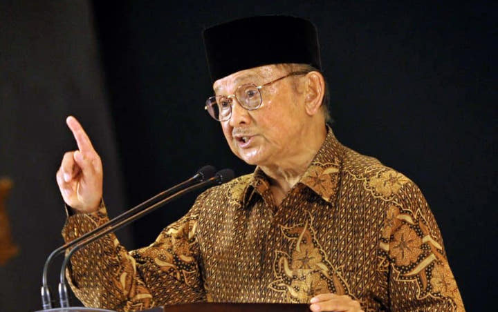 Tak Akan Bawa BJ Habibie ke Jerman Untuk Dirawat, Ternyata Ini Alasan Sang Anak