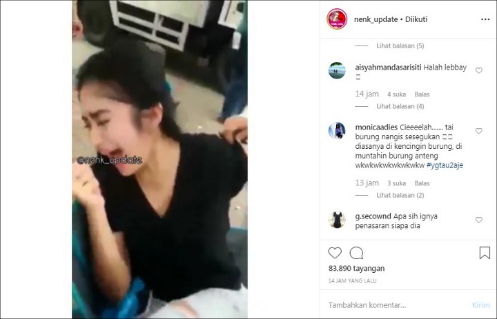 Ochi Rosdiana Nangis