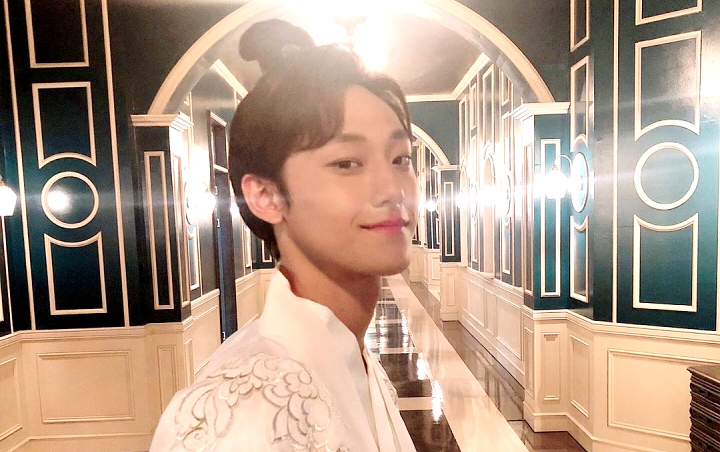 Lee Do Hyun 'Hotel Del Luna' Ucapkan Selamat Chuseok, Visual Super Ganteng Bikin Silau