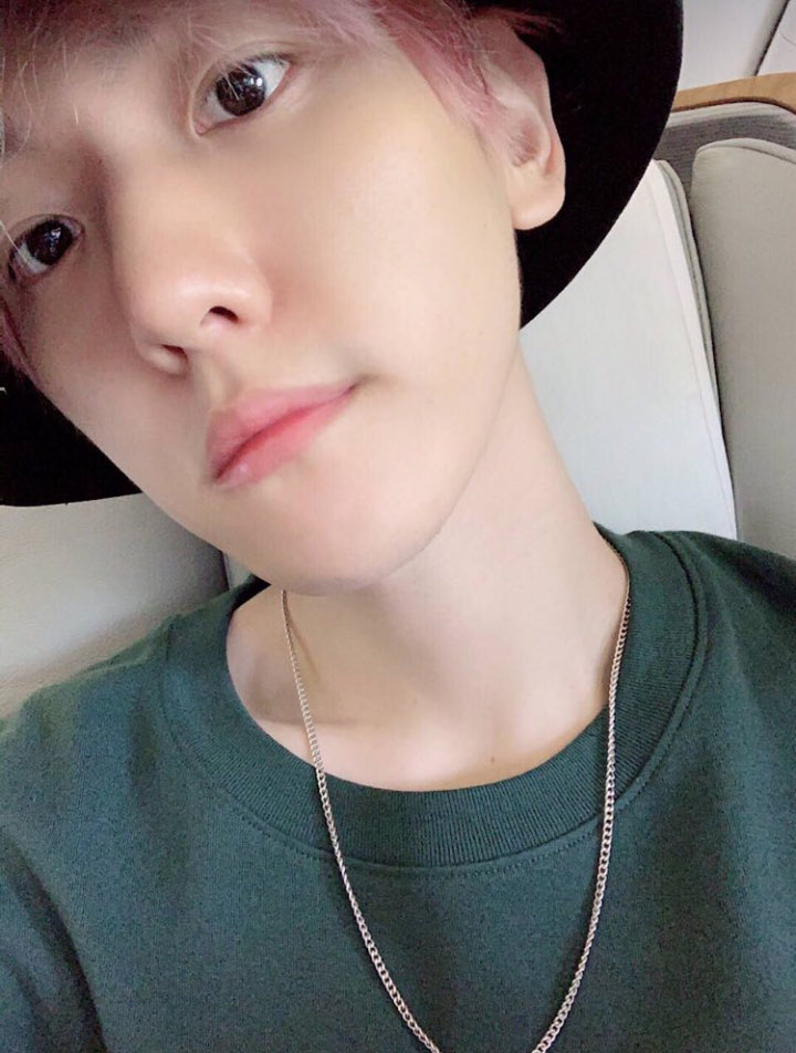 Baekhyun EXO Cerita Pakai Sabun Seharga Rp 2 Juta, Ungkap Sosok Ini Bantu Hapus Makeup