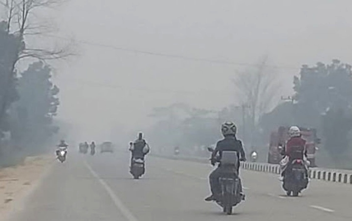 Kabut Asap Riau Makan Korban, Ibu Ini Nyaris Pingsan Dari Atas Motor