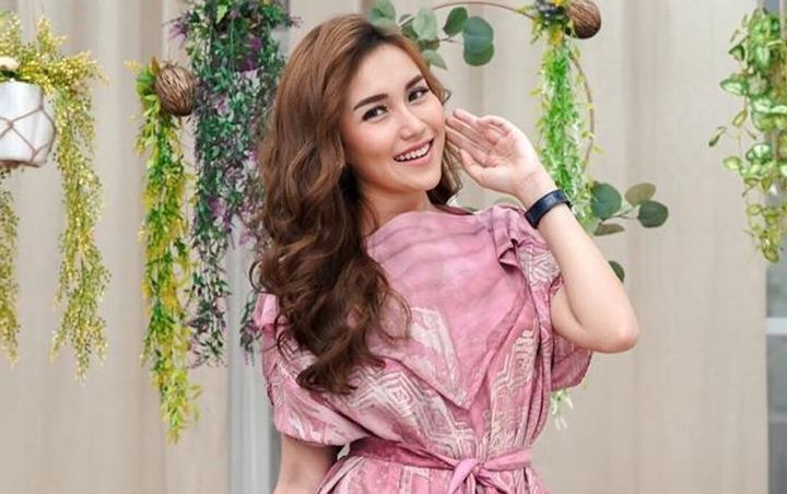  Liburan di Labuan Bajo, Ayu Ting Ting Dibully Tampil Kelewat Seksi Langsung Gembok Kolom Komentar