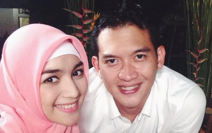 Beredar Foto Rezky Aditya Dirangkul Ibunda Citra Kirana, Sudah Dapat Restu Nikah?