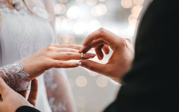 DPR Ketok RUU Perkawinan, BKKBN Ingatkan 19 Tahun Bukan Usia Ideal Menikah
