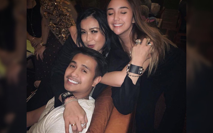 Salma Sunan dan Istri Ajun Perwira Kompak