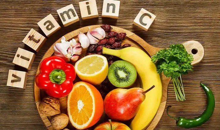 Mengkonsumsi Makanan Kaya Vitamin C Dan Antioksidan Bisa Bikin Badan Kuat