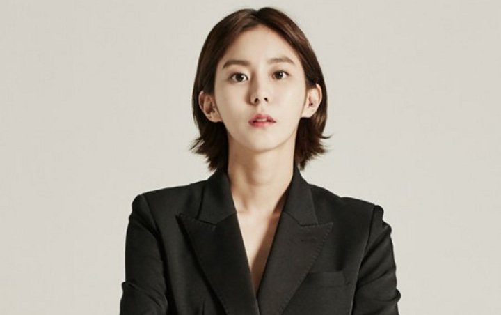 Uee Angkat Bicara Usai Nama Ayahnya Dicatut Oleh Penipu