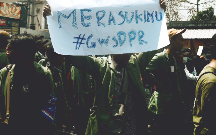 TNI-Polri Turunkan 18 Ribu Personel Amankan Demo Mahasiswa