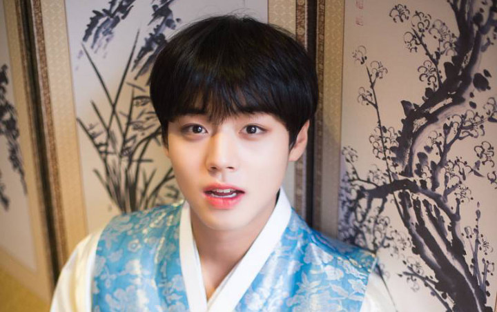 Park Jihoon Berlagak Keren Pakai Kacamata Hitam di 'Flower Crew', Fans Malah Ngakak