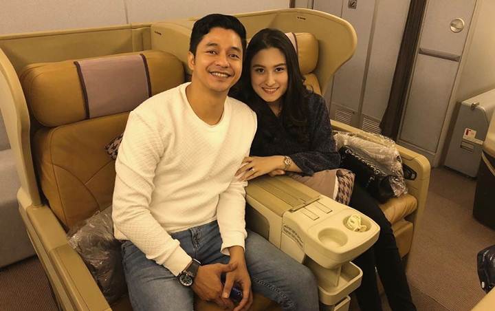  Adly Fairuz dan Angbeen Rishi Akhirnya Bagikan Foto Preweeding Pasca Lamaran Setahun Lalu