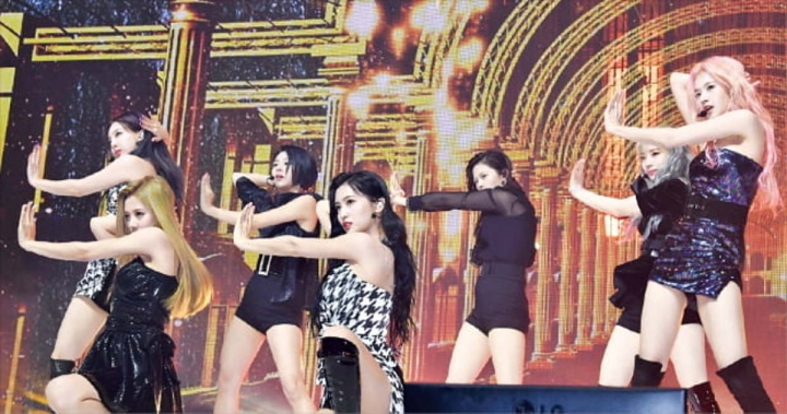 Twice Buktikan Eksistensi sebagai Girl Grup Nomor Satu Lewat \'Feel Special\', Raih Prestasi Ini