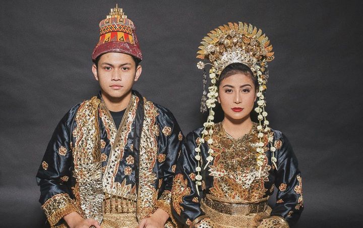 Awkarin Super Cantik Pakai Busana Adat Aceh, Netter Syok Mengira Nikah