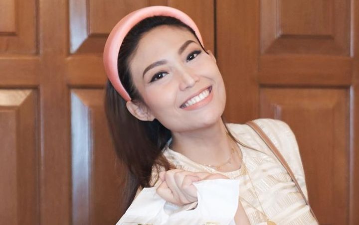 Ayu Dewi Lahirkan Anak Ketiga, Bentuk Hidung Sang Putra Jadi Sorotan