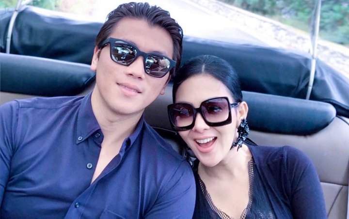 Syahrini Latihan Gendong Bayi Jelang Jadi Ibu, Reaksi Reino Bikin Penasaran