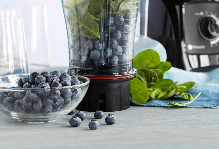 Wajah Bakal Jadi Lebih Cerah Dengan Kombinasi Jus Blueberi, Bayam, dan Air Kelapa