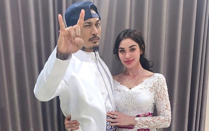 Nikah Hari Ini, Jerinx SID Pamer Cincin Kawin dan Umbar Aktivitas Pertama Usai Resmi Jadi Suami Nora