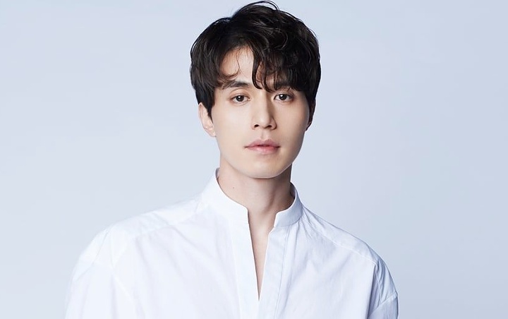 Lee Dong Wook Dikritik Gara-Gara Terobos Lampu Merah Penyeberangan