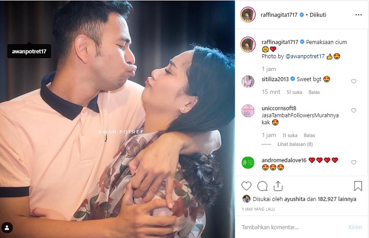 Raffi dan Nagita Mesra