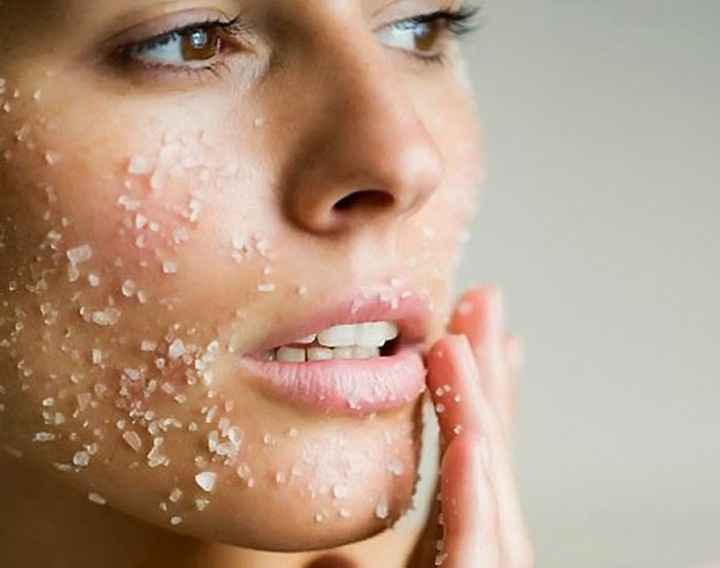 Hilangkan Sel Kulit Mati dengan Menggunakan Masker Spirulina