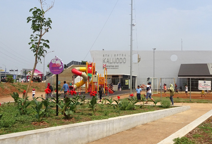 Taman Kalijodo Yang Punya Skatepark Terbesar Di Asia Tenggara