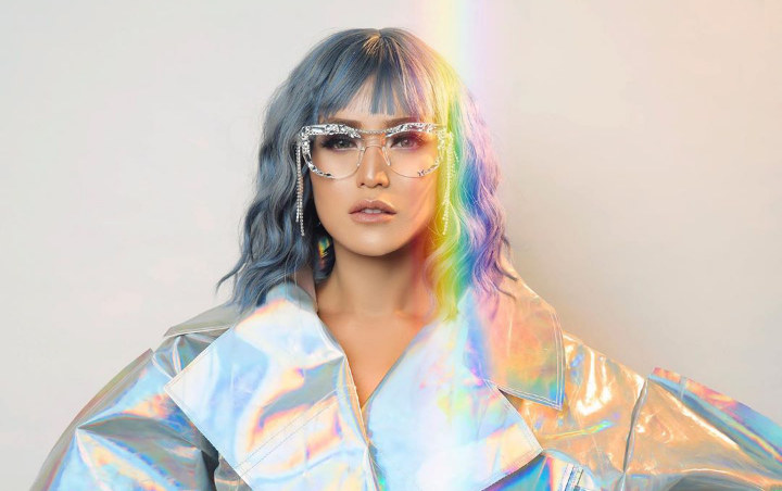 Jessica Iskandar Tenteng Tas Rp 2 Miliar Netizen Auto Jessica Iskandar Tenteng Tas Rp 2 Miliar Netizen Auto