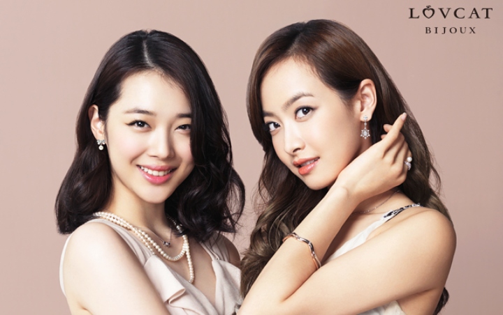Victoria Unggah Foto f(x) dan Tulis Pesan Menyentuh untuk Sulli
