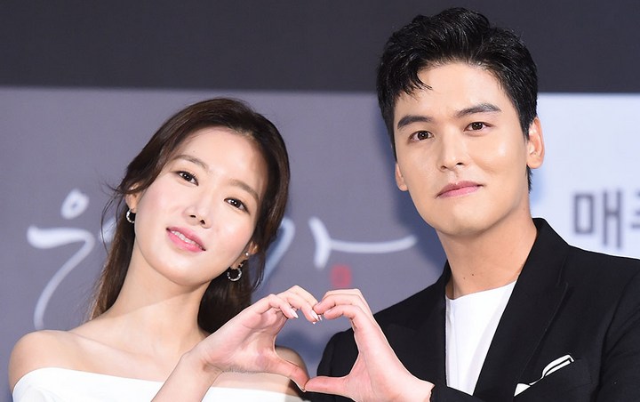 Ciuman Lim Soo Hyang dan Lee Jang Woo di Final 'Graceful Family' Bikin Panas Dingin