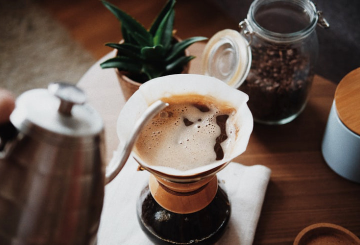 Mengurangi Konsumsi Kopi Bisa Membuat Wajah Terlihat Segar