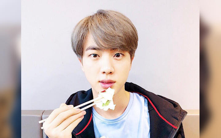 KPOP IDOLS WHO CAN COOK TOO - VANBUN