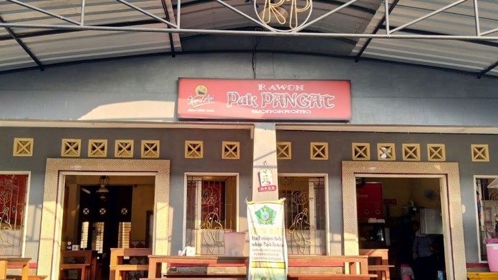 Cobain Rawon Pak Pangat Yang Sudah Punya Cabang Di Mana Mana