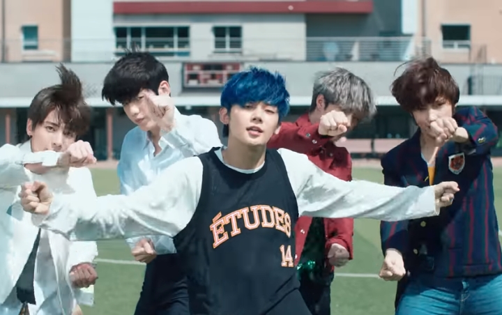 TXT Alami Petualangan Seru Di Sekolah Dalam MV Comeback 'Run Away'